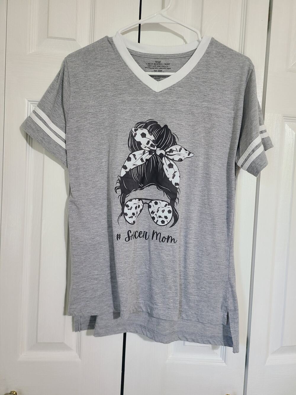 Unknown brand small women's "Soccer Mom" v neck baseball shirt heather grey